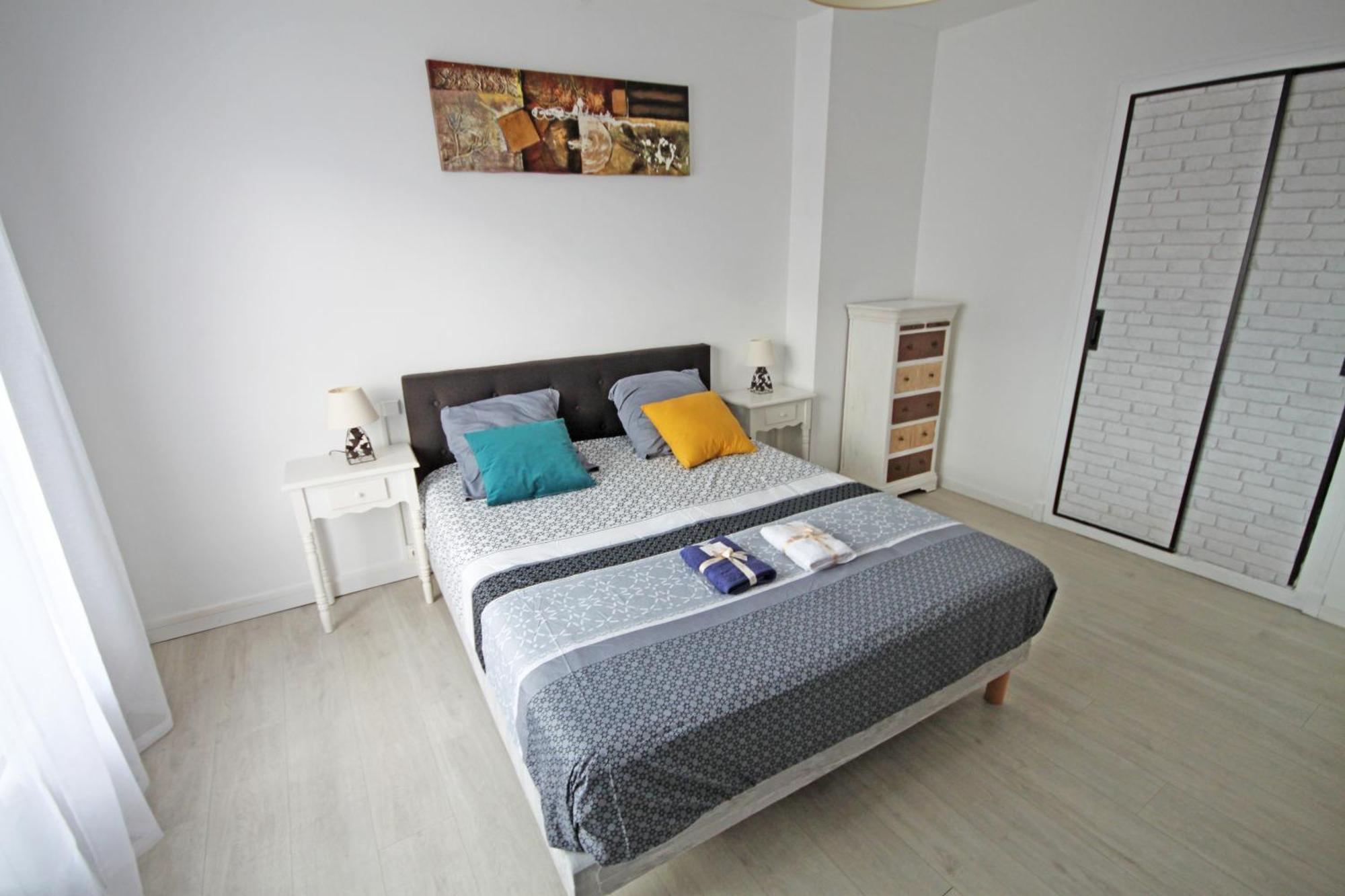 Apartment Centre 3 Pieces 70m2 Avec Climatisation *